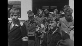 Children disembarking at Folkestone